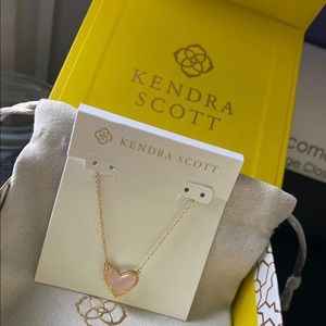 Kendra scott necklace
